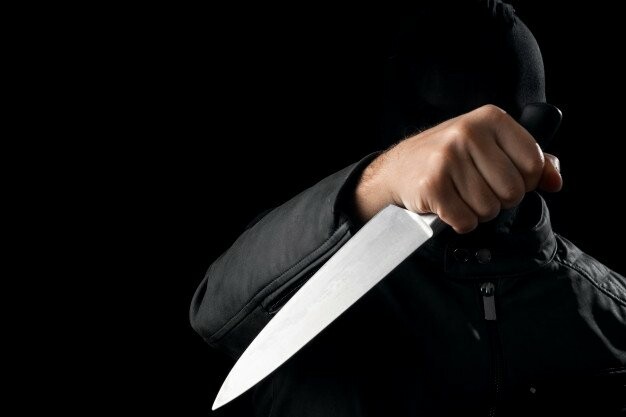 В Ізмаїлі затримали чоловіка, який у нетверезому стані вдарив 21-річного хлопця ножем у живіт