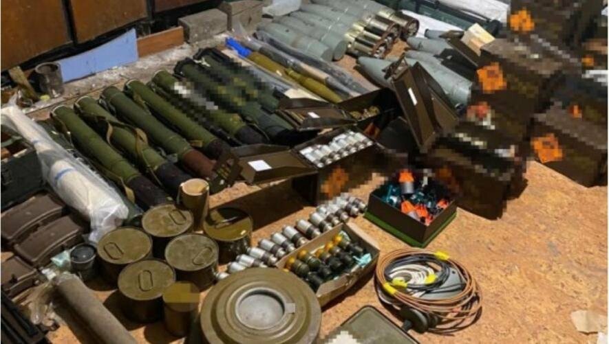 В Одесі викрили злочинну групу торговців зброєю: двох судитимуть, третього шукають