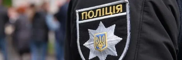 Перелом черепа за прогули: дядько дерев'яною палицею довів племінника до реанімації