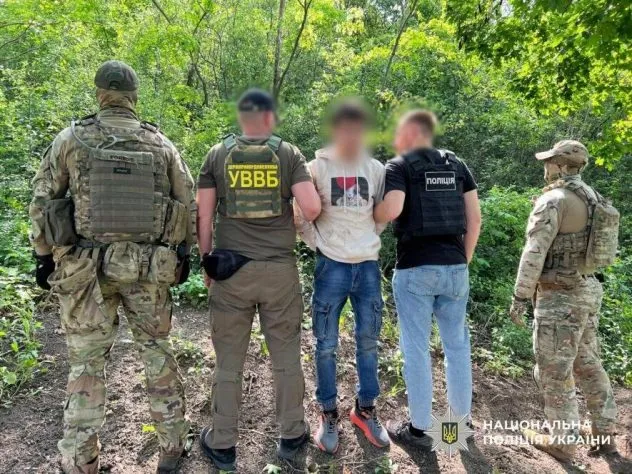 Молодий "перевізник": жителя Одещини спіймали на спробі переправлення чоловіка через кордон, - ФОТО