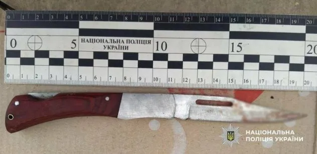 Сімейна сварка переросла у вбивство: на Одещині чоловік зарізав цивільну дружину по дорозі з магазину, - ФОТО