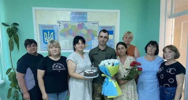 Звільнений із полону воїн повернувся в рідне село на Одещині