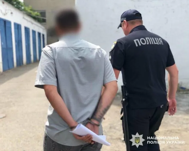 Обікрав "тещу" на понад 200 тисяч: 20-річного одесита судитимуть за крадіжку в умовах воєнного стану, - ФОТО