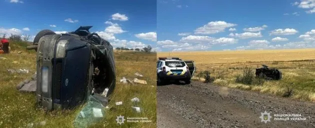 Троє постраждалих у ДТП на Одещині: автомобіль злетів з дороги, - ФОТО