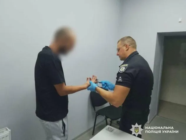 Облив жінку бензином і кинув сірник: жителя Одещини підозрюють у замаху на вбивство, - ФОТО