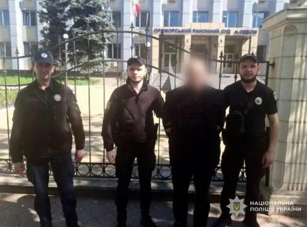 Шахрай з фейковою криптокомпанією ошукав 81 людину в Одесі на понад 12 мільйонів