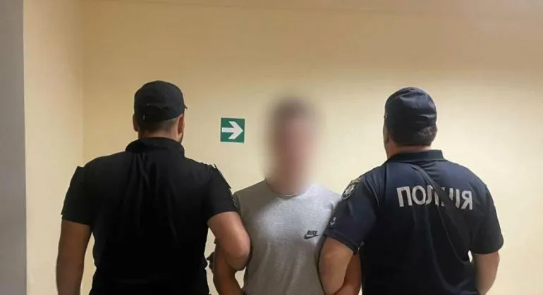 Одеса: 19-річному вимагателю загрожує до 12 років ув’язнення з конфіскацією