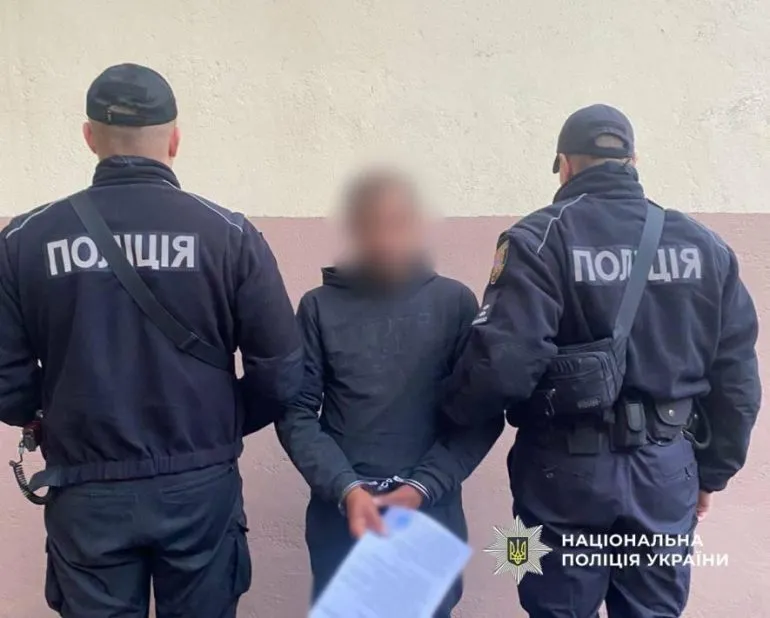 Полювання на телефони: одесити грабували людей просто на вулицях міста