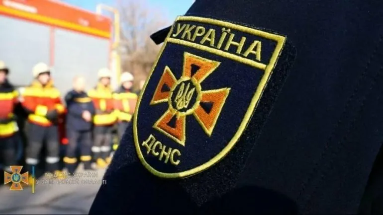 Дитина провалилася у підвал в Одесі й не змогла самостійно вибратись