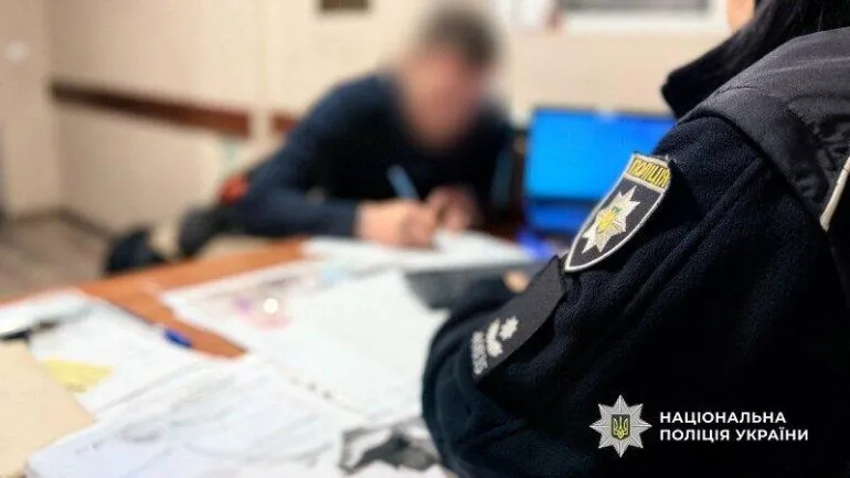 Вдарив ножем близько 20 разів: в Одесі випадкове знайомство закінчилось різаниною
