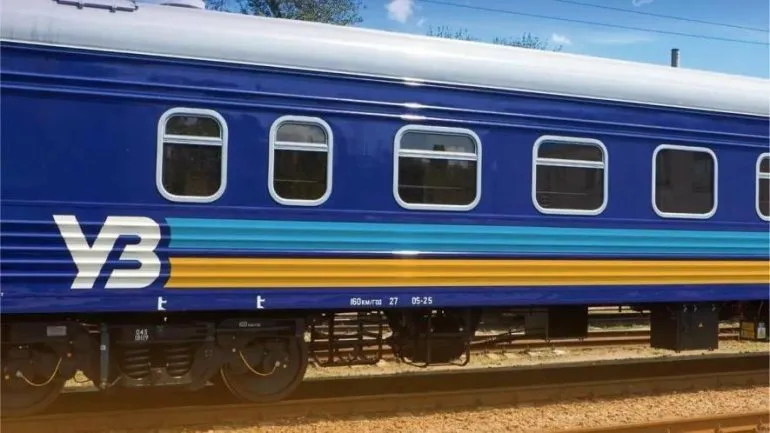Поїзд Подільськ — Одеса затримався на понад годину через відсутність напруги