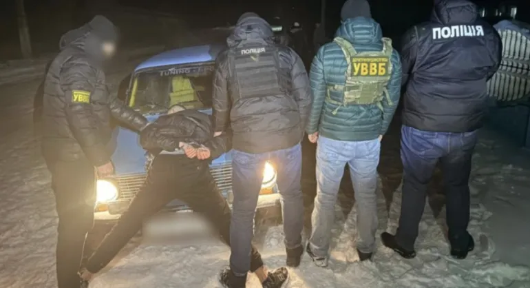 Під Одесою затримали 18-річного ділка, який за 6 тисяч доларів обіцяв втечу через кордон