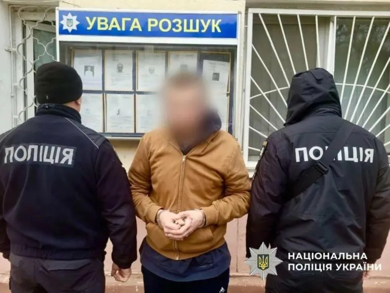 Підпали за "легкі гроші": одесит спалив преміум-автівки на мільйони
