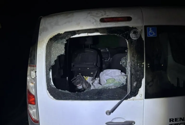 В Одесі чоловік розтрощив чуже авто